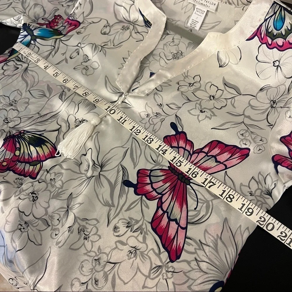 Vintage Morgan Taylor satin Kaftan, house robe butterflies print, 3/4 sleeve